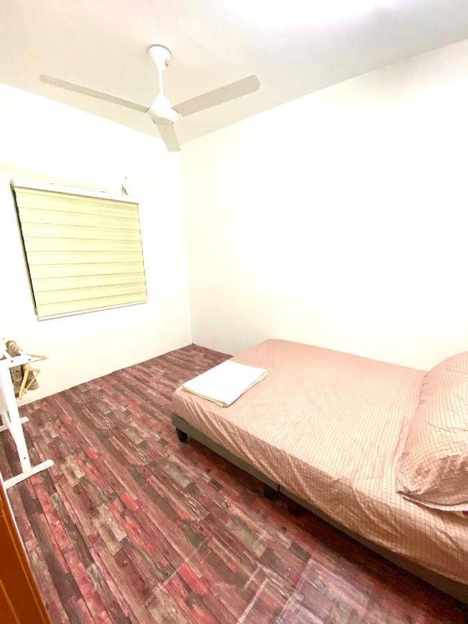 Kampong Tanjong Minyak Raees Homestay מראה חיצוני תמונה